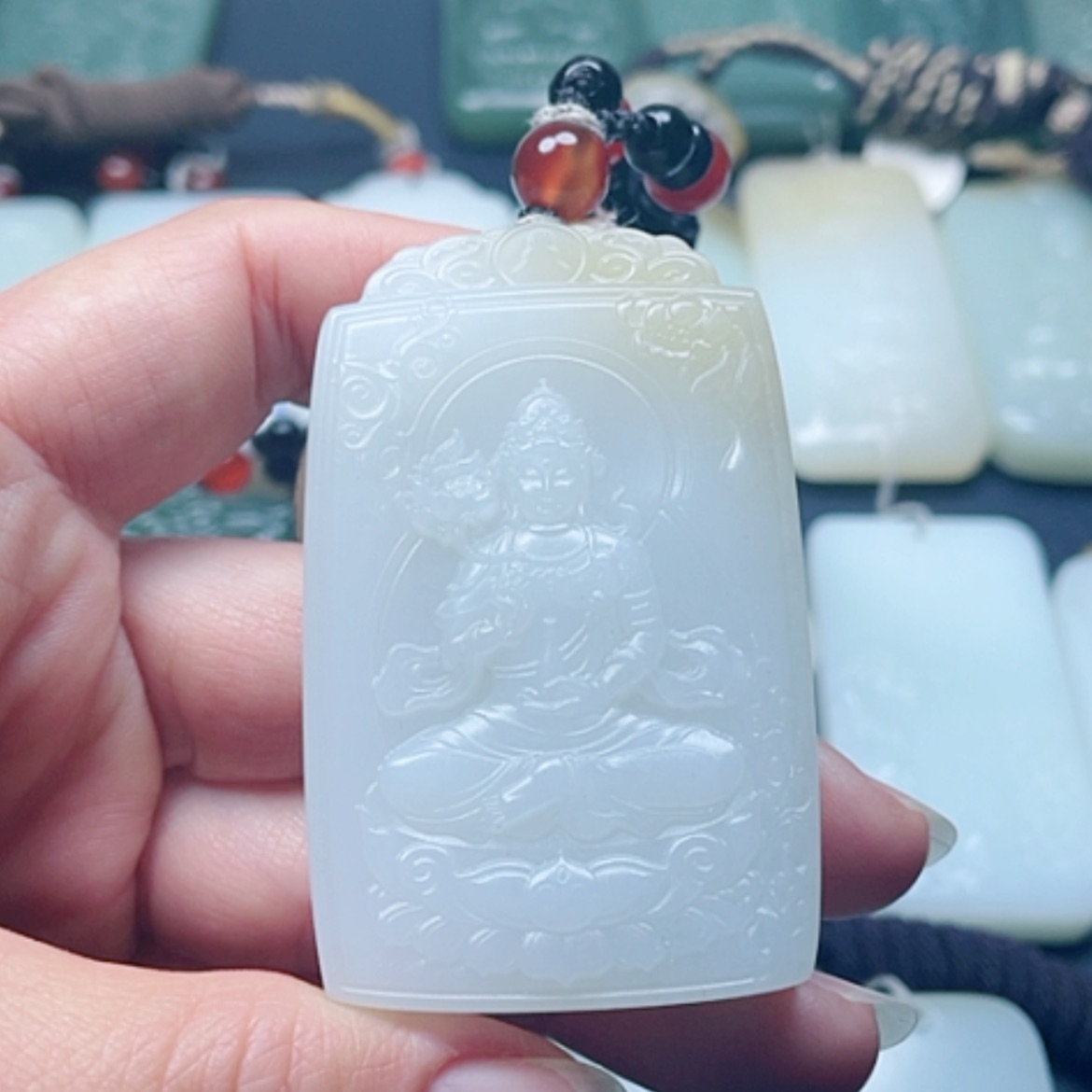 【闪购商品】和田玉颈饰未镶嵌转**空