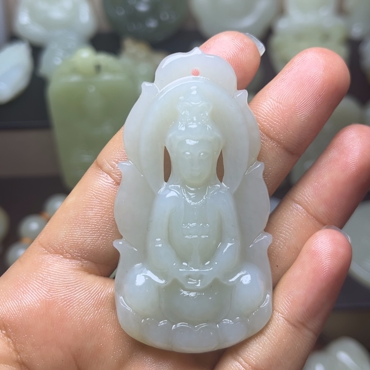 黎***@和田玉未镶嵌颈饰