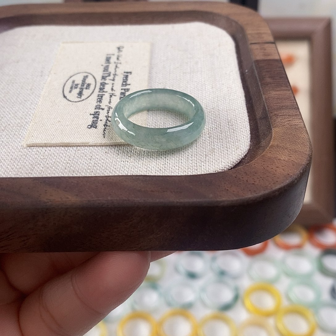 翡翠戒指未镶嵌16港码  福利