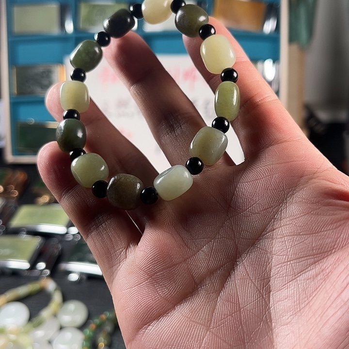 未镶嵌和田玉珠宝半成品