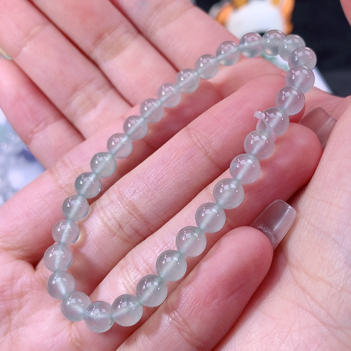 翡翠手链未镶嵌翡翠