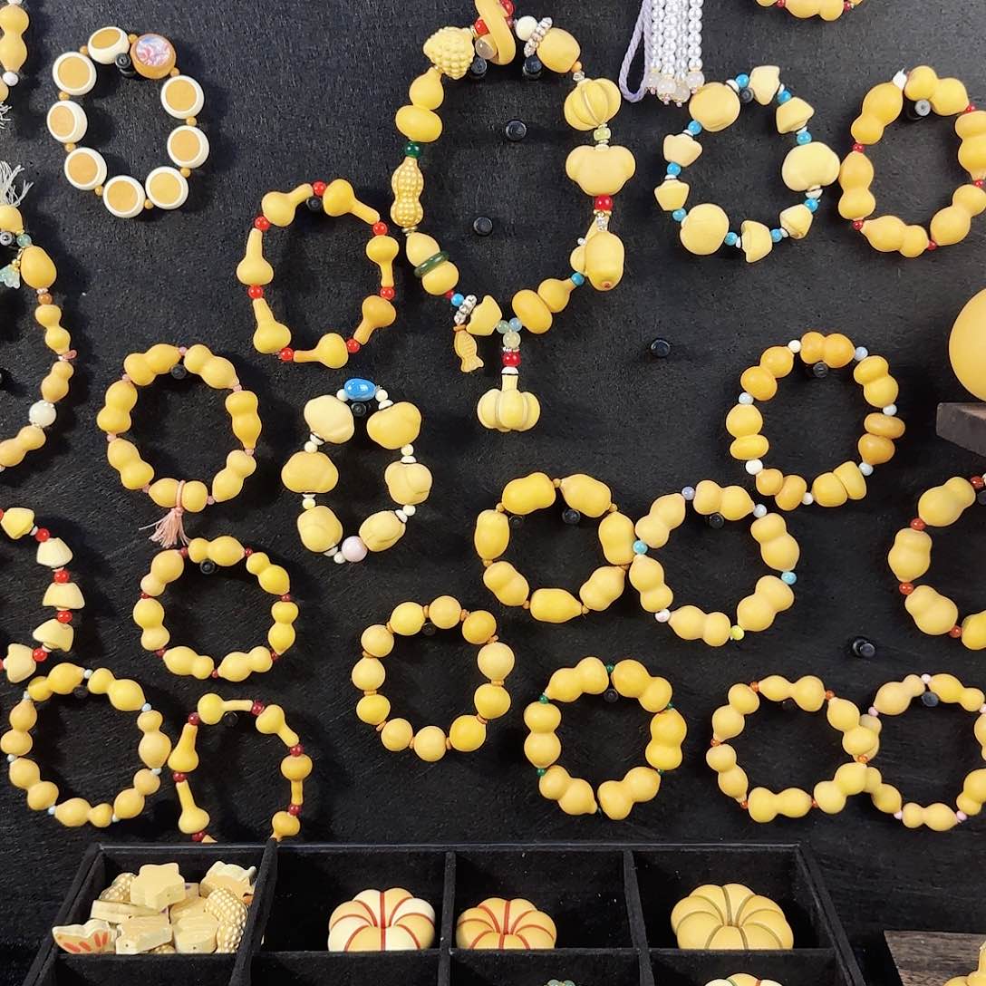 自****手持111111111111111