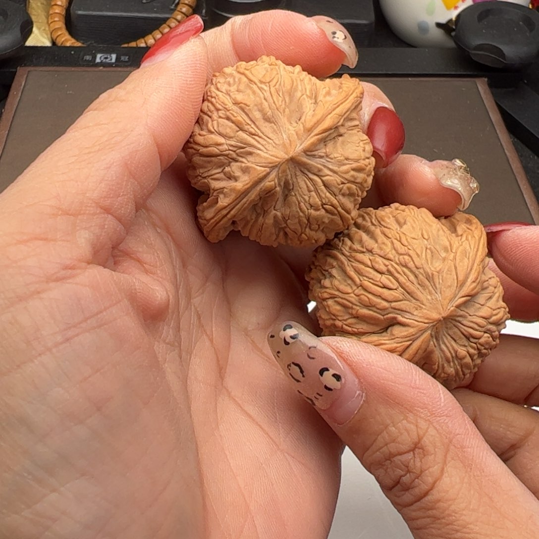 文玩核桃吊坠滢绣球42