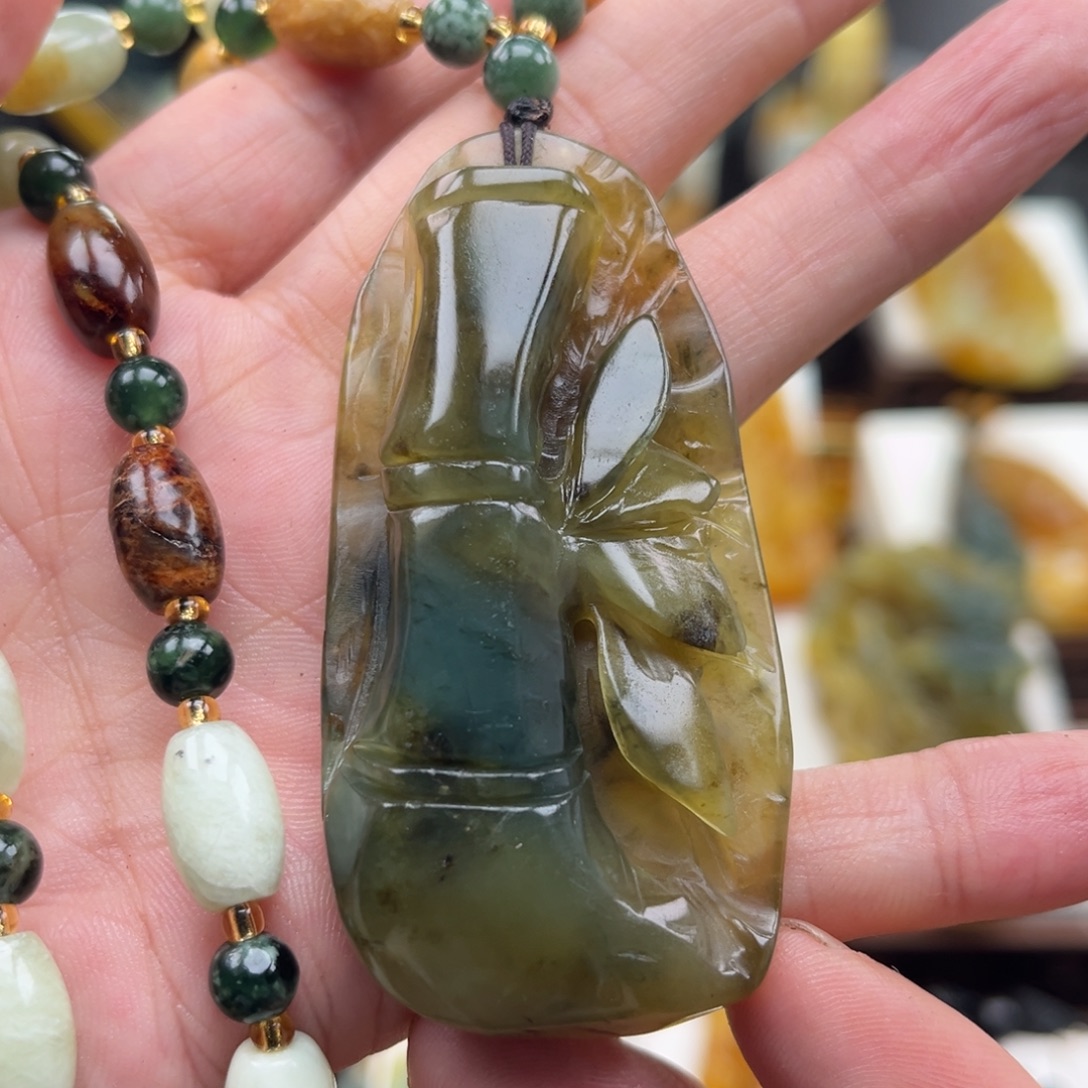 岫玉未镶嵌挂件挂件