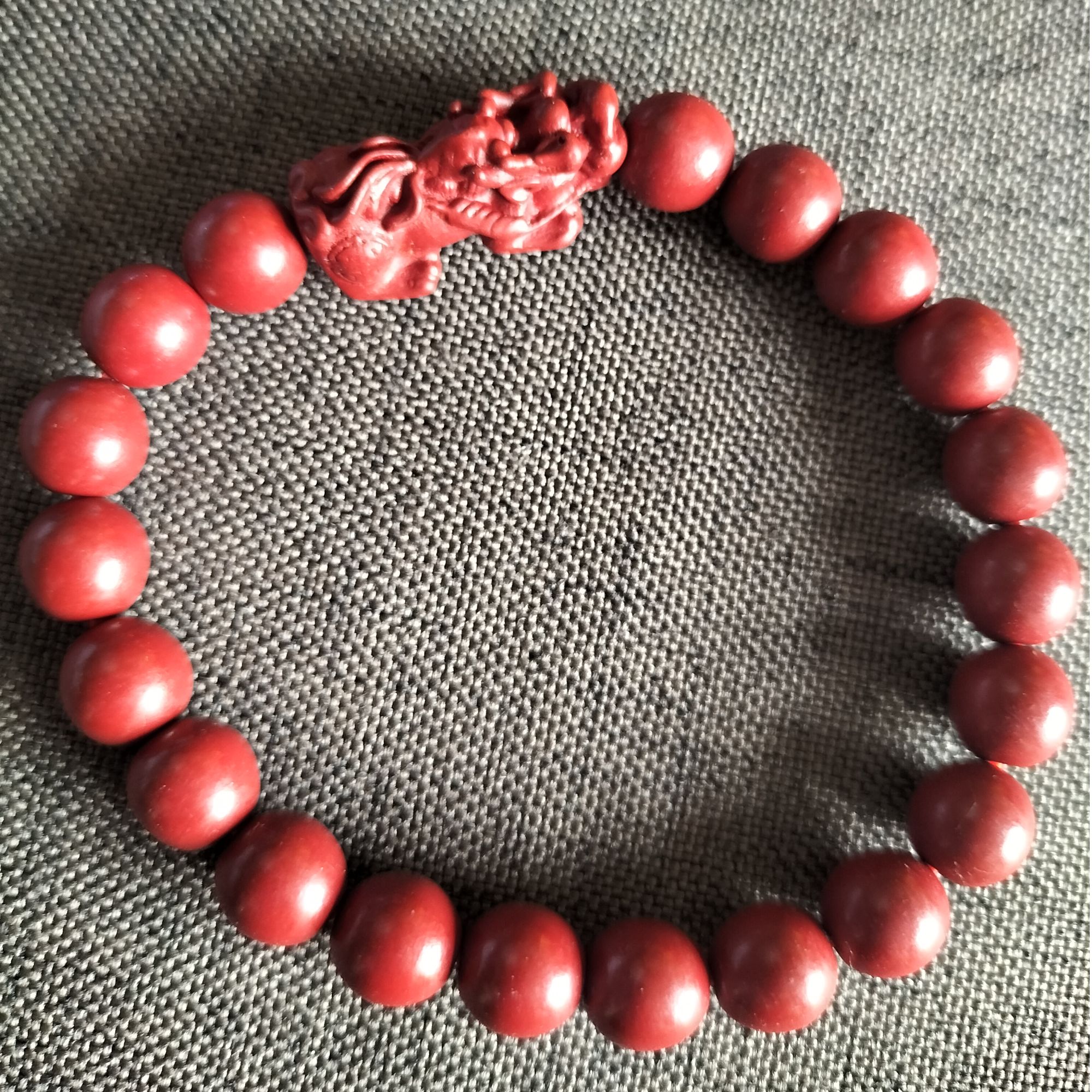 含辰砂工艺品主播推荐 含辰砂 貔貅  手串  转运礼物  男女通用