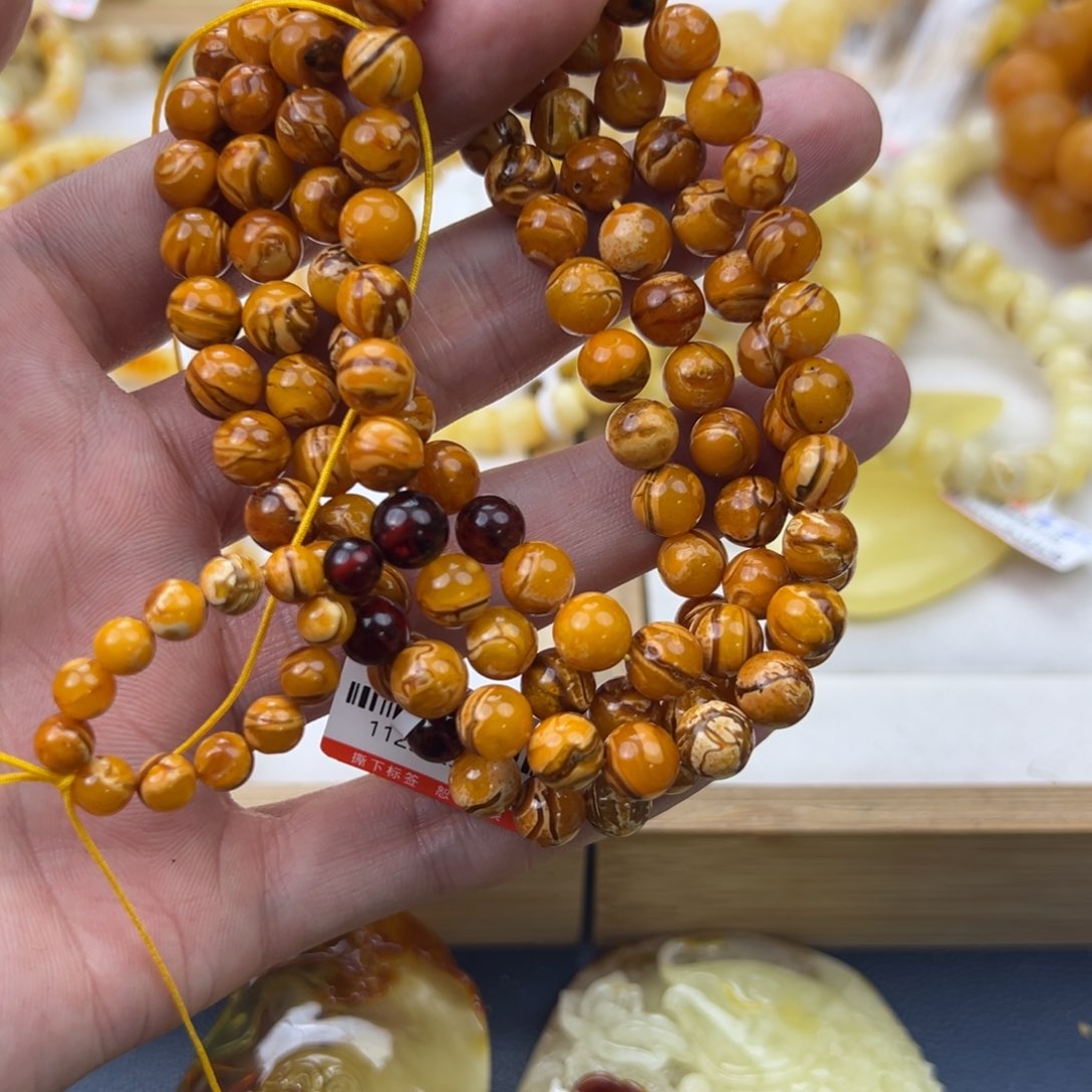 琥珀珠宝奇石未镶嵌