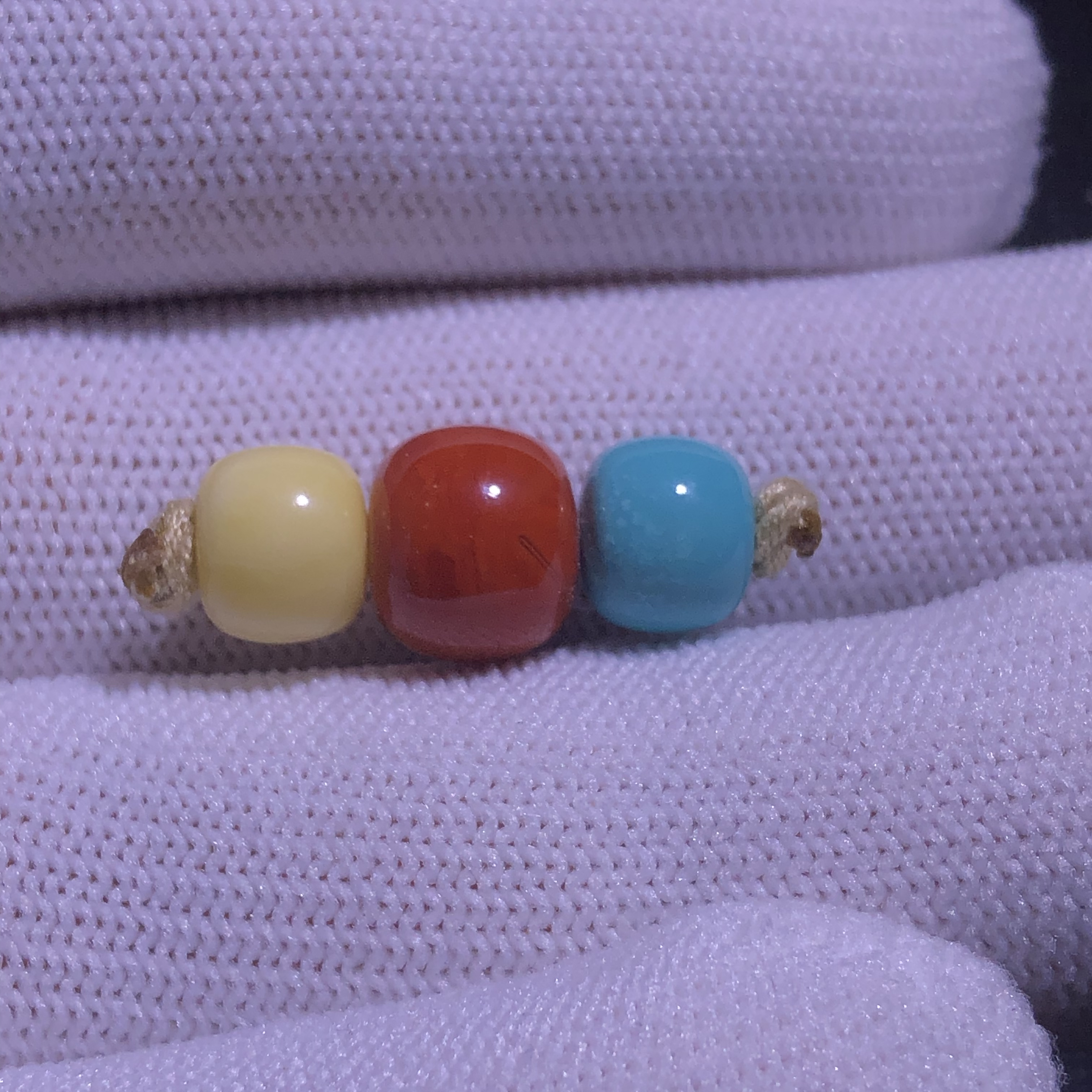 高瓷高色蓝色松石南红蜜蜡8.3mm红绿灯 两边8.3中间10㎜大点更好看