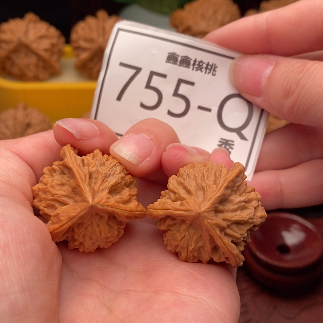 文玩核桃把件盘山奔32