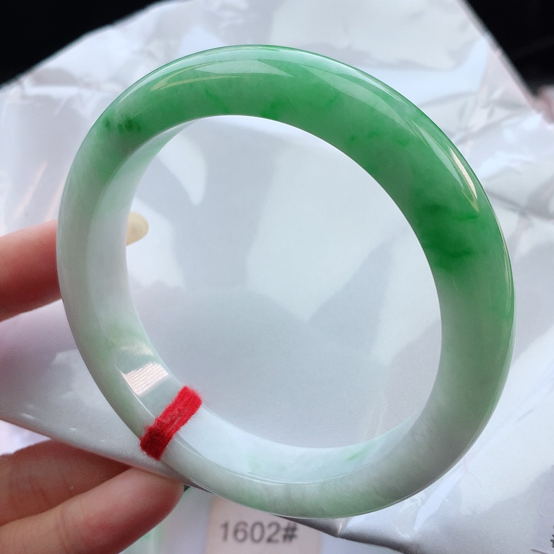 翡翠手镯未镶嵌61圈口881575