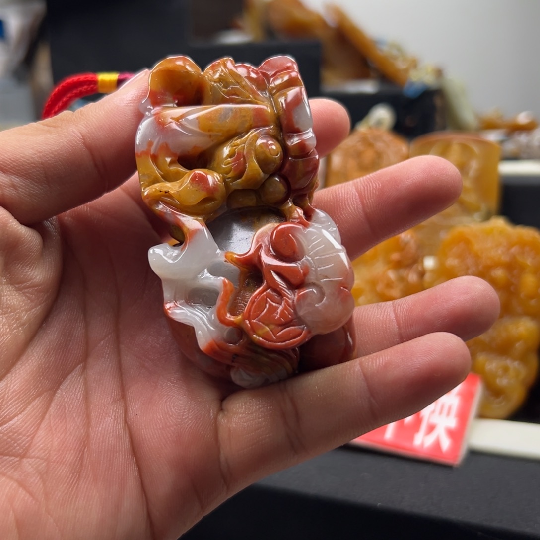 石英质玉（黄龙玉）未镶嵌hly