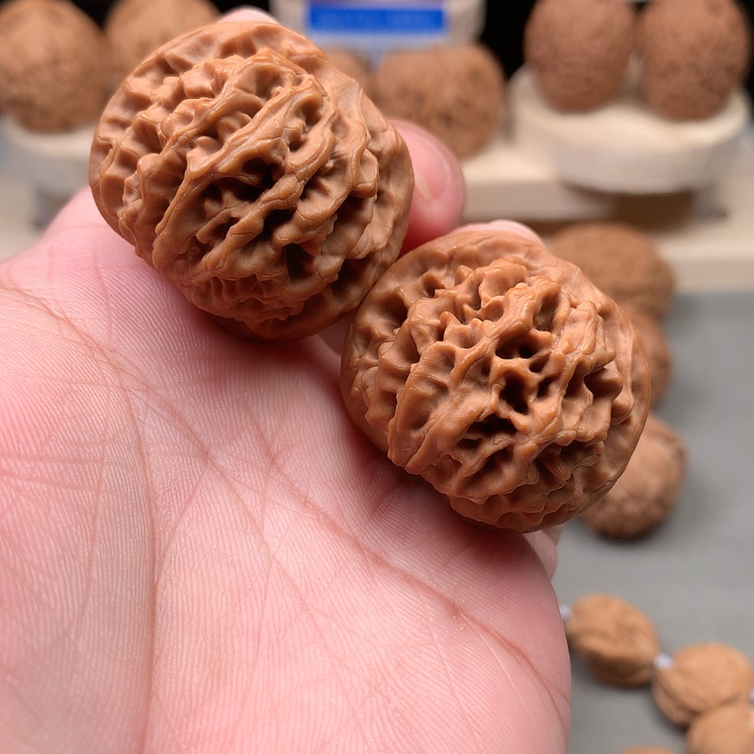 吊坠桃核秦闷核桃