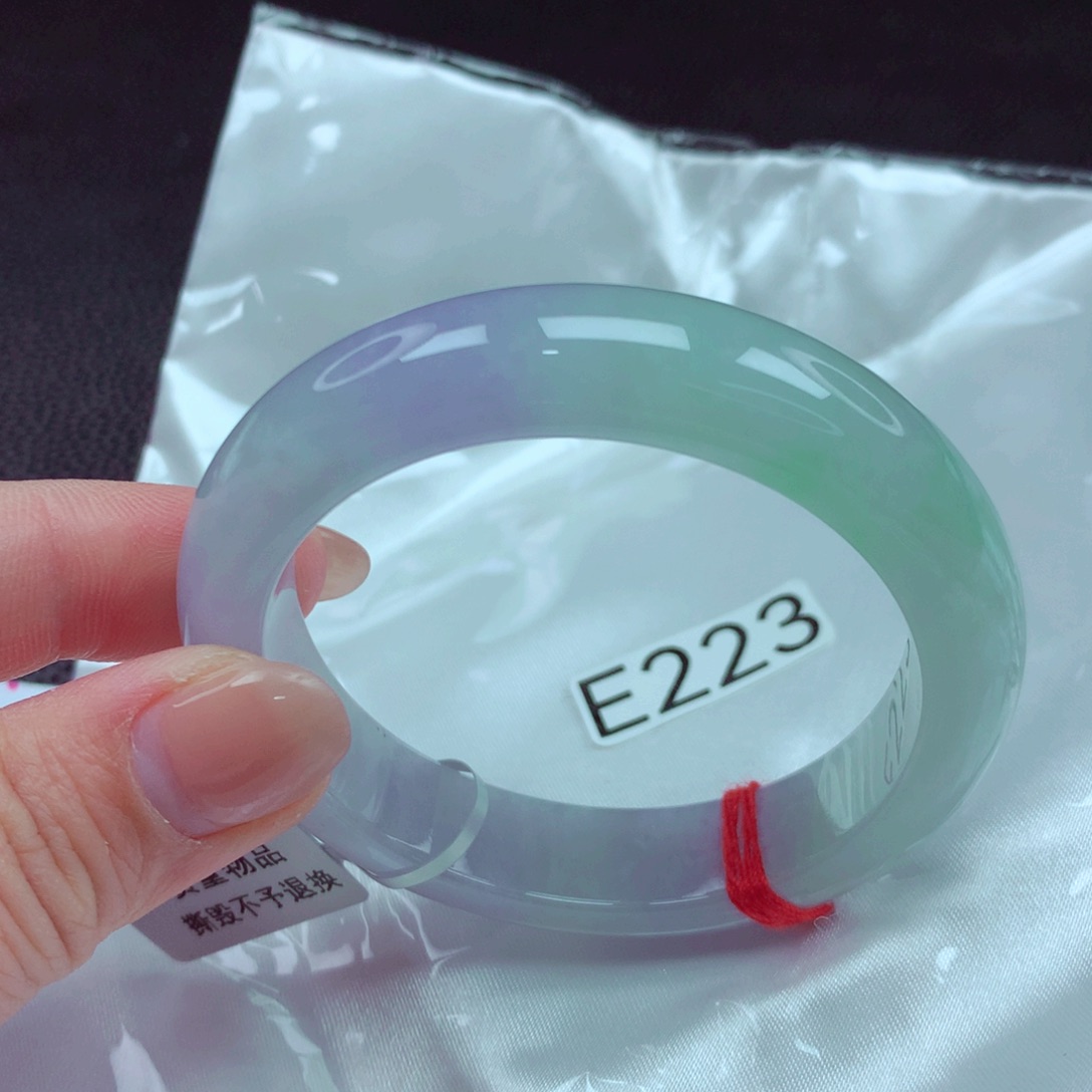 翡翠手镯未镶嵌手镯88