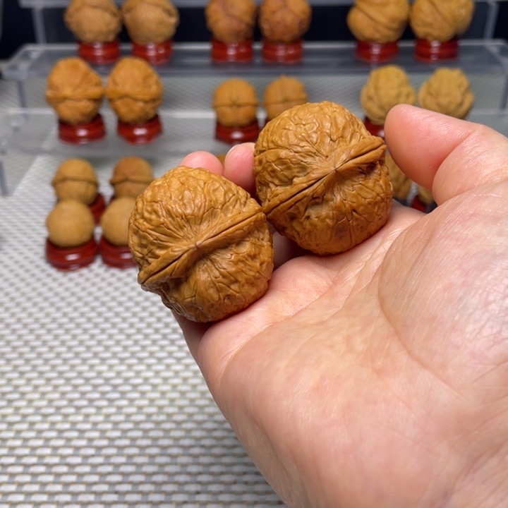 文玩核桃把件8至尊元宝