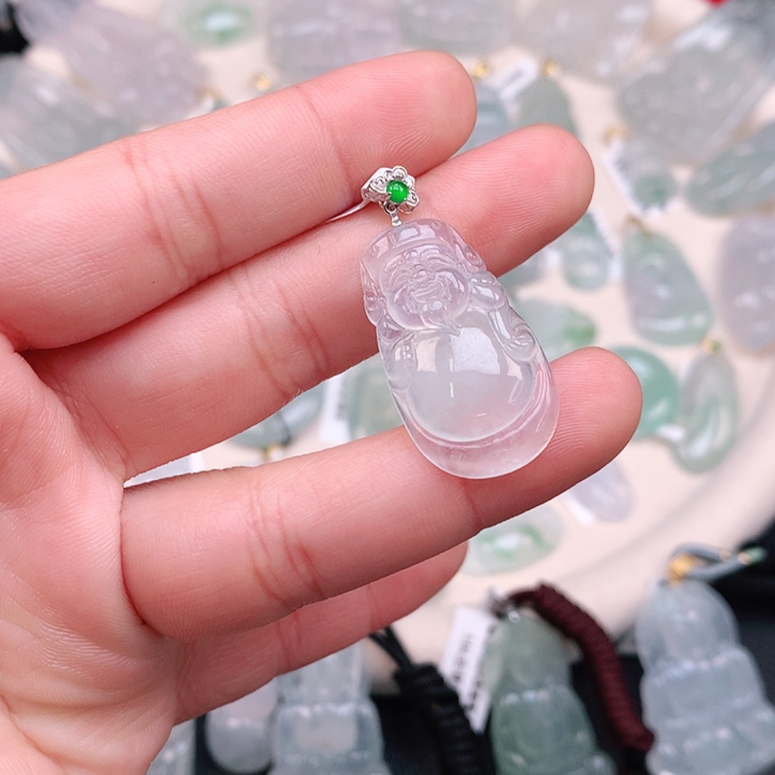 翡翠颈饰18K金镶嵌高冰财神爷