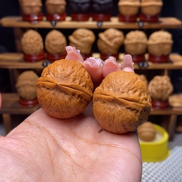 文玩核桃吊坠胖头陀1