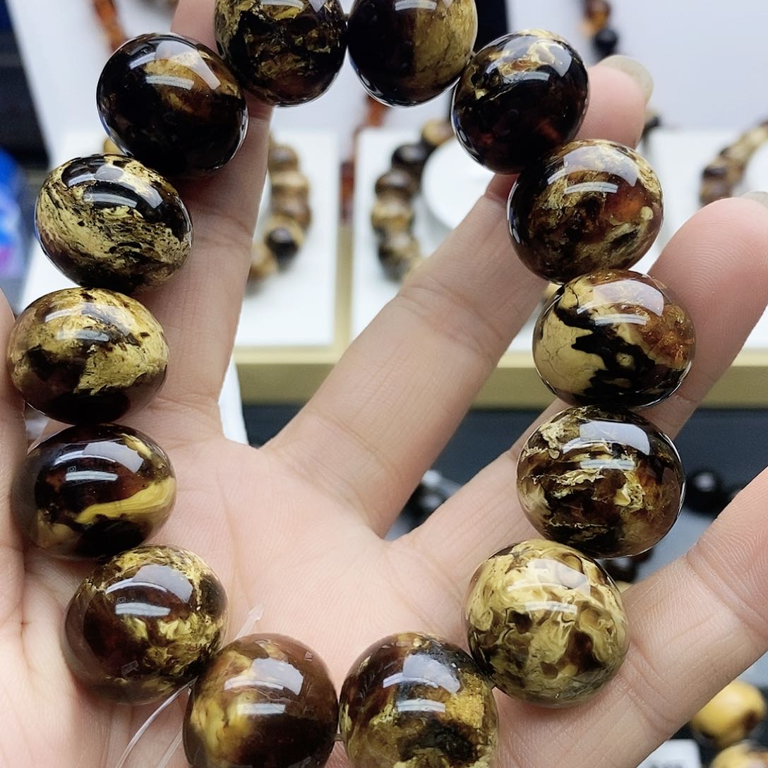 琥珀颈饰未镶嵌洪*琥珀19