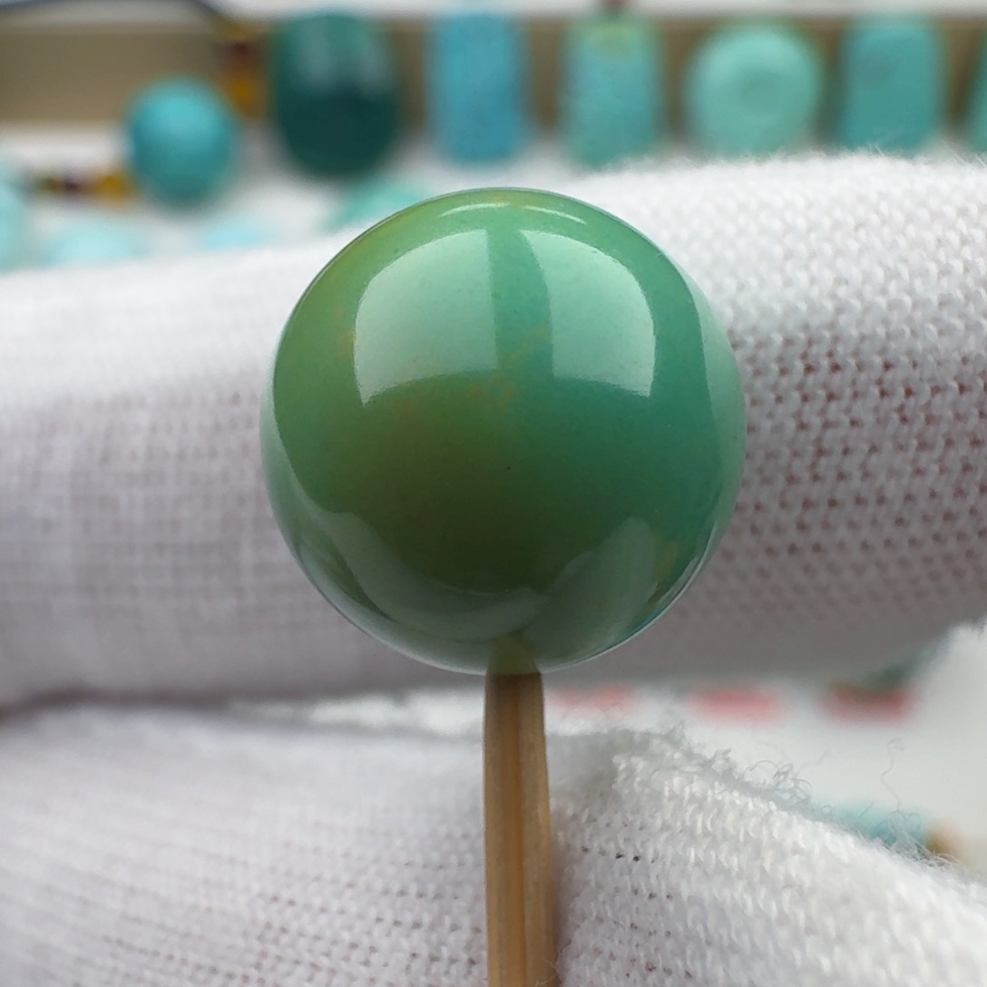 绿松石珠宝奇石未镶嵌两*贝