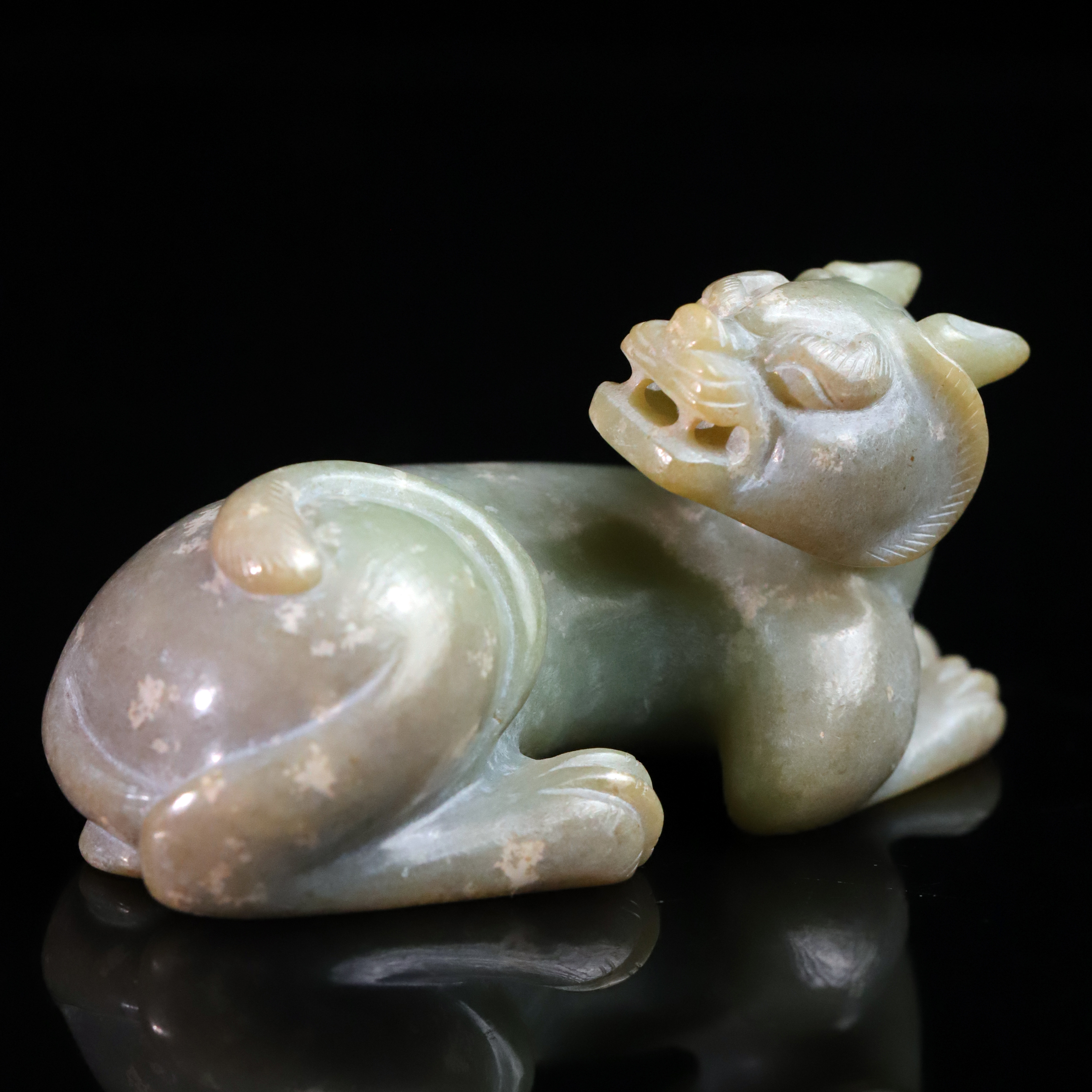 明代和田玉玉瑞兽把件-NX