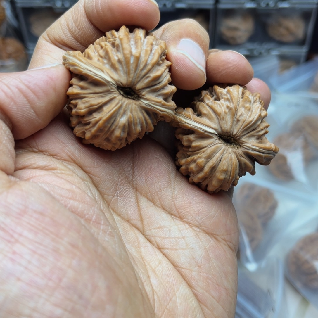 酒***归把件文玩核桃四座楼