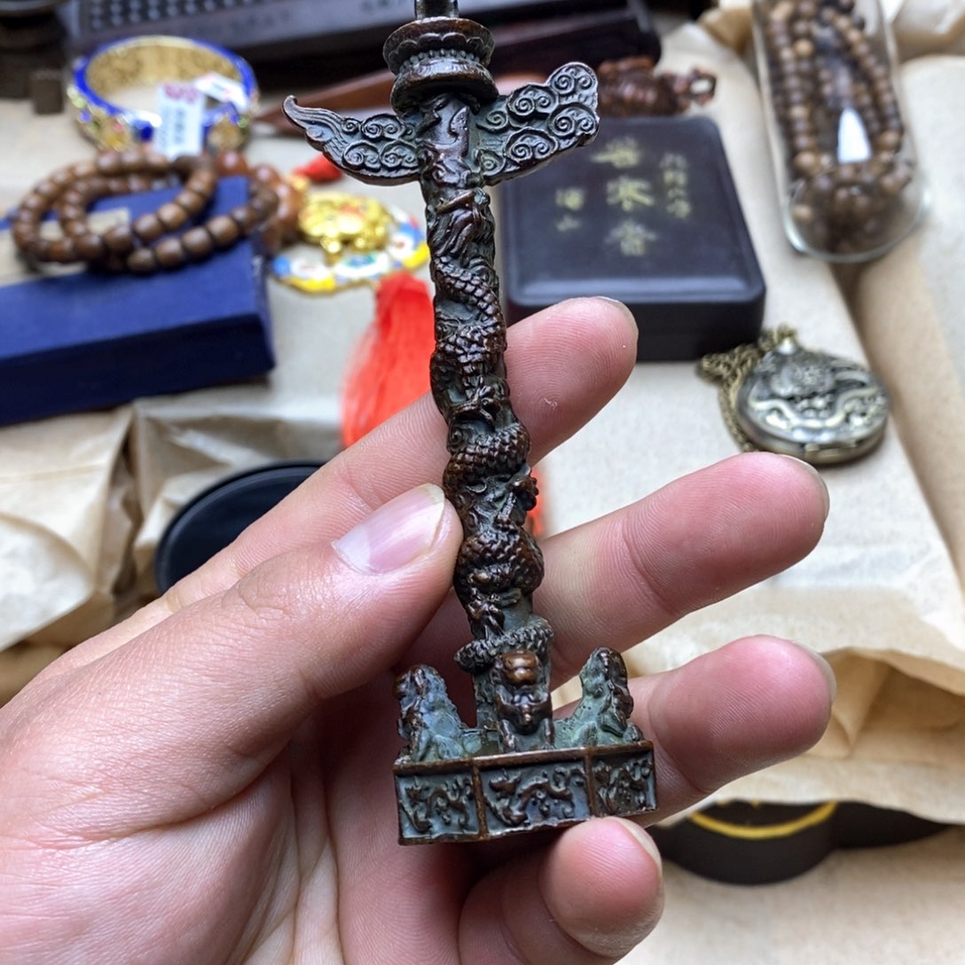 大叶紫檀（黑酸枝木类）