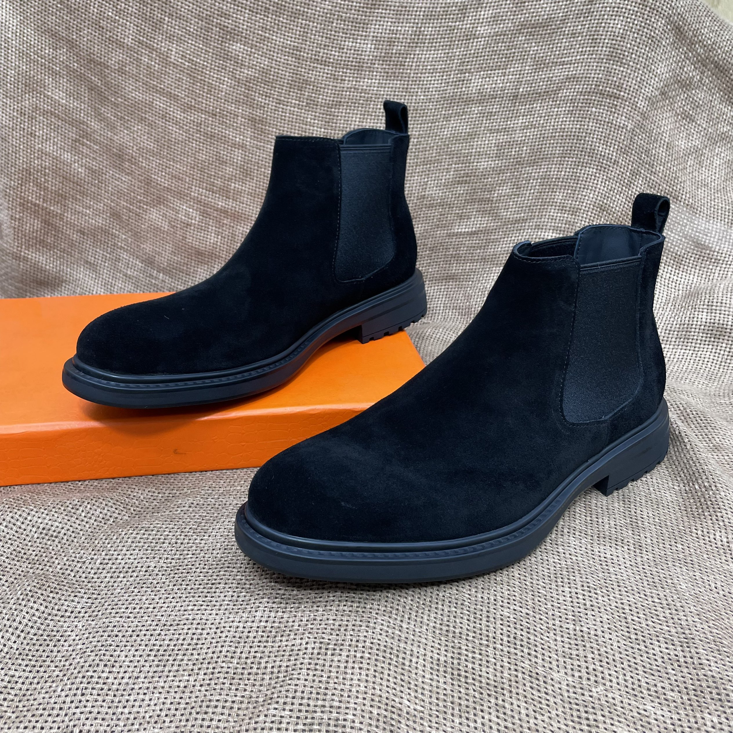 反绒厚底真皮男士切尔西靴2025秋冬新款爆款商务休闲高帮短靴男