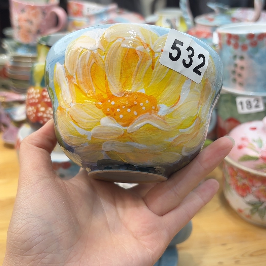 瓷片兔兔盖茨，兔兔