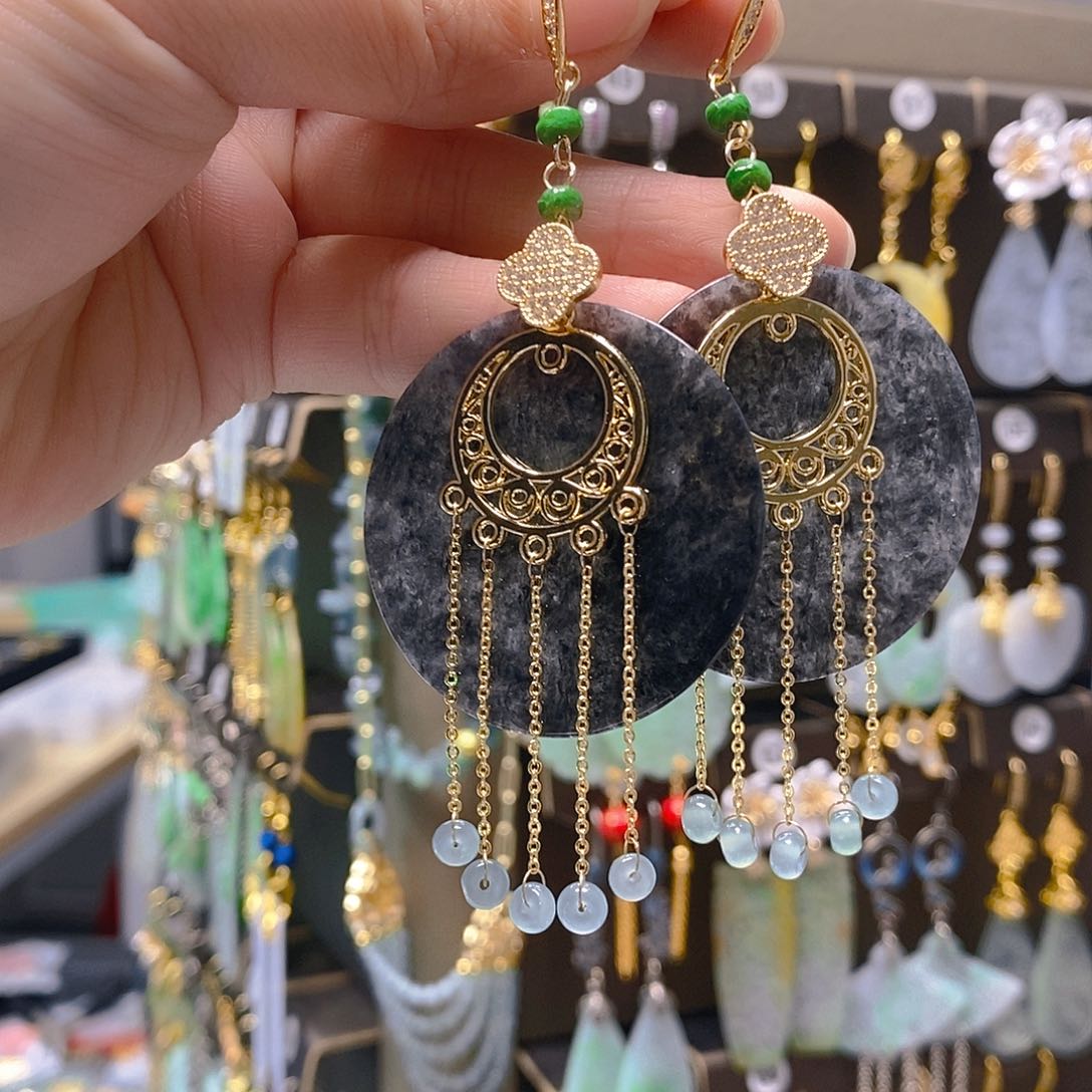 未镶嵌翡翠耳饰翡翠