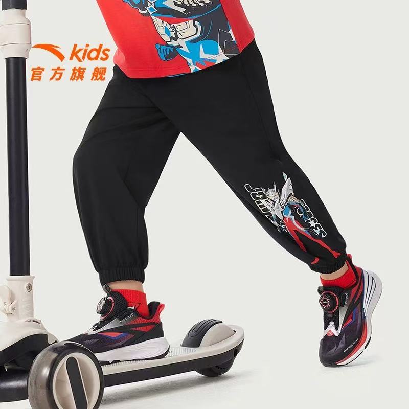 安踏儿童男运动长裤夏季新款透气亲肤运动裤奥特曼款352529506