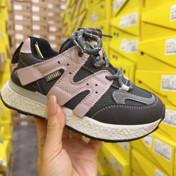 T802A儿童时尚休闲鞋板鞋