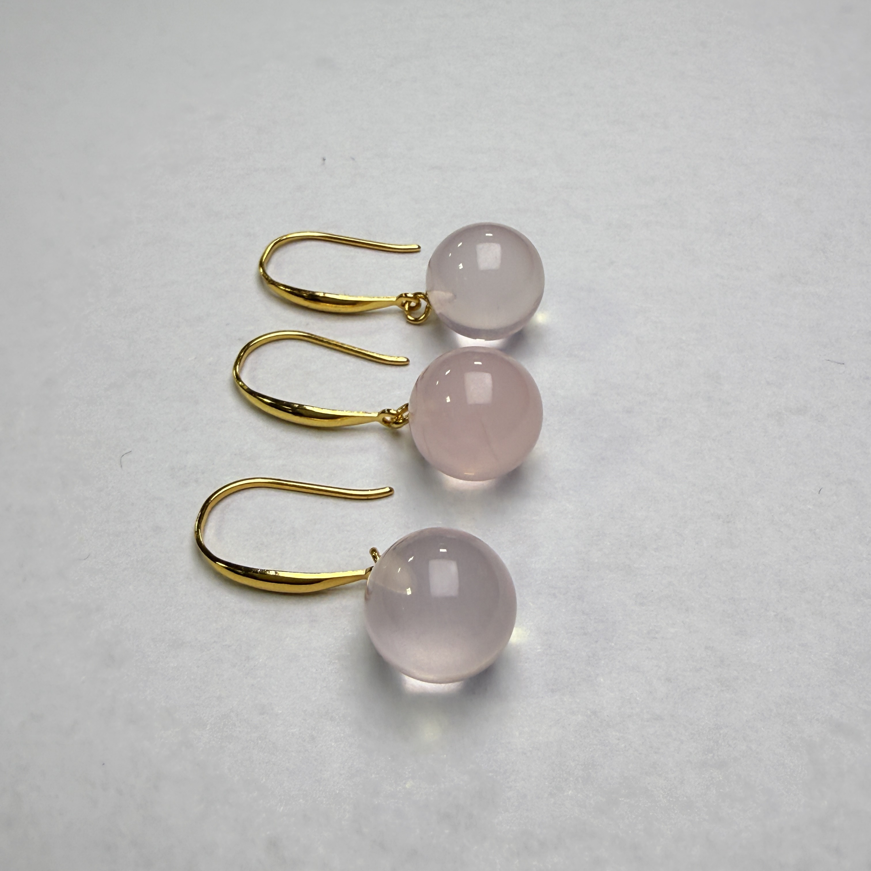 【小宝晶选】天然粉水晶耳钩 多样性发一件 约10mm 489XBOS