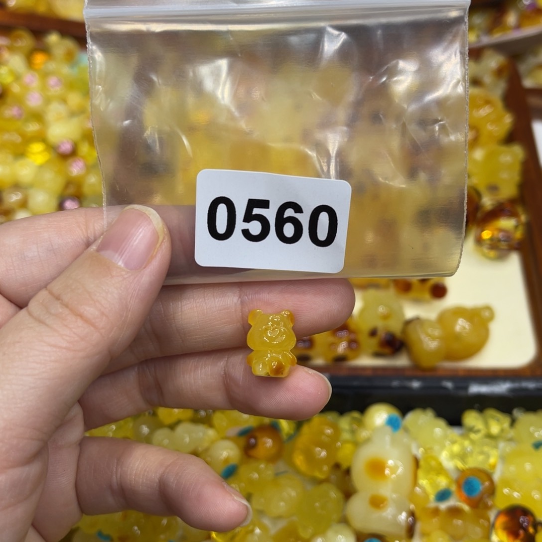 琥珀珠宝奇石未镶嵌