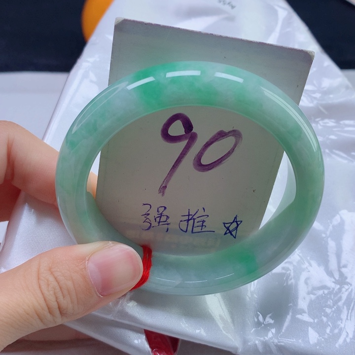 翡翠手镯未镶嵌55正
