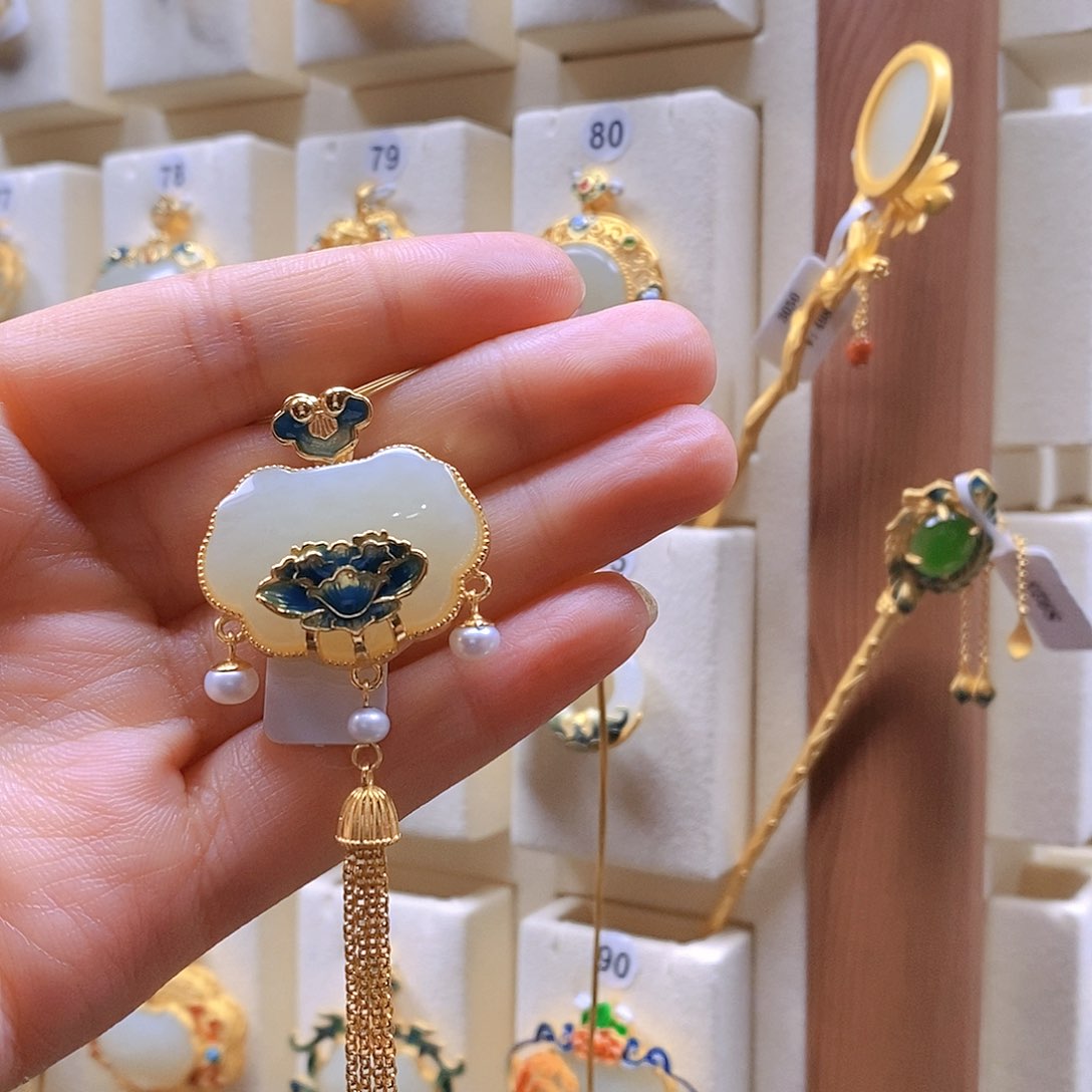 和田玉银S925镶嵌颈饰