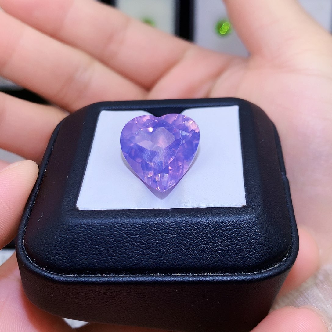 紫晶裸石未镶嵌17.13克拉，特价