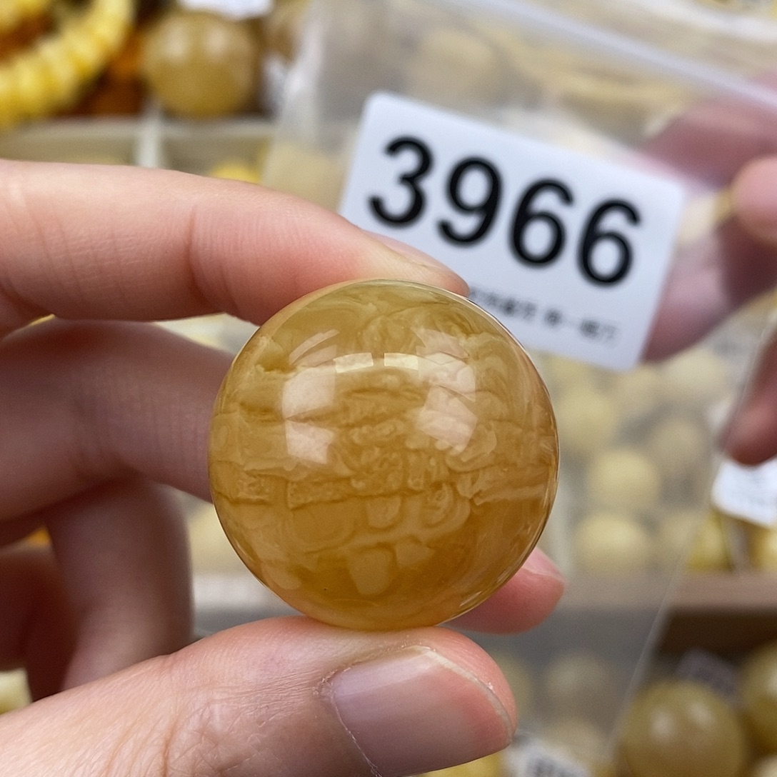 蜜蜡未镶嵌珠宝奇石28.8