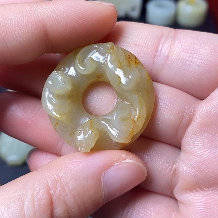 和田玉（糖玉）车挂未镶嵌