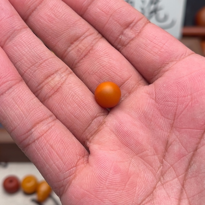 诺***轩琥珀未镶嵌裸石蜜蜡珠子