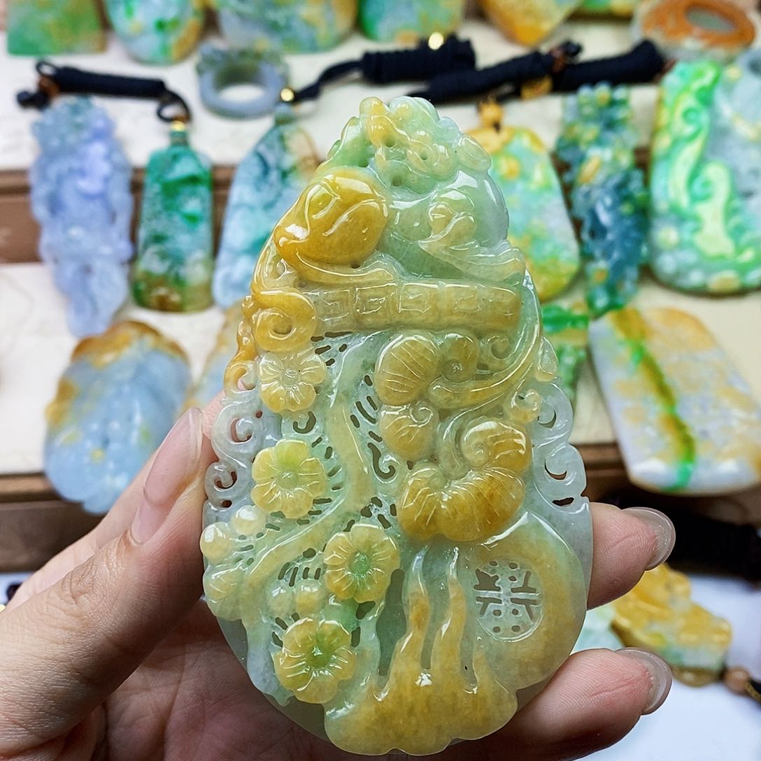 未镶嵌定制翡翠翡翠