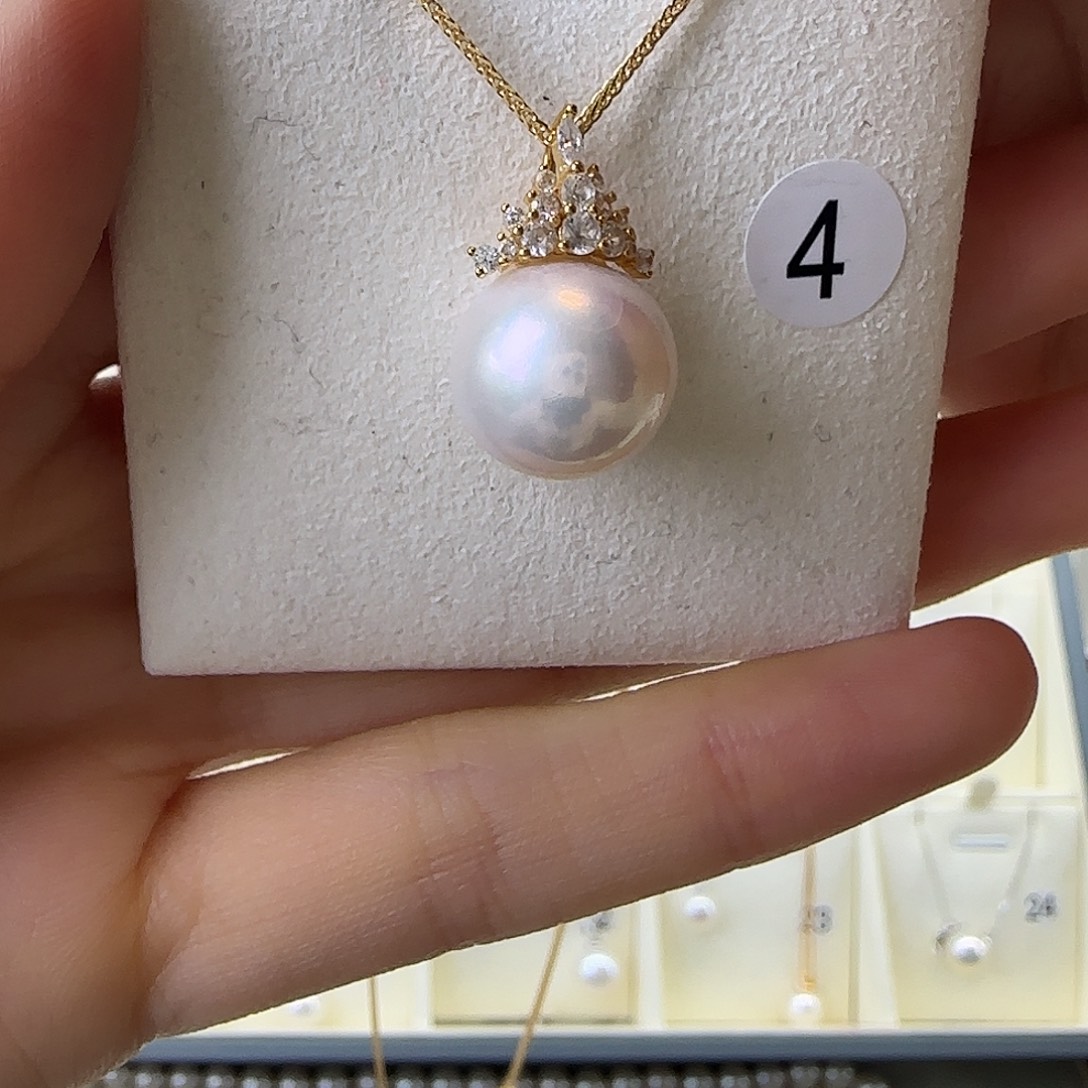 颈饰银S925镶嵌淡水珍珠12～13冰雪女王吊坠