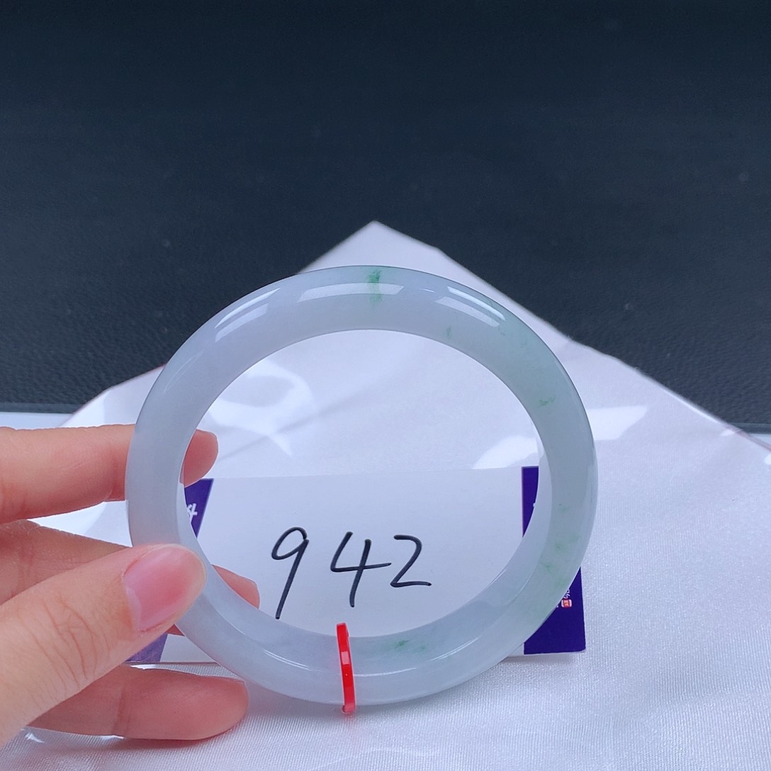 翡翠手镯未镶嵌61.5圈001888