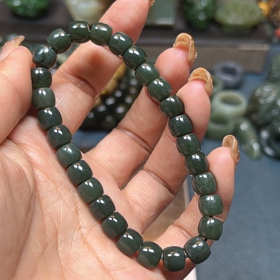 和田玉手串未镶嵌