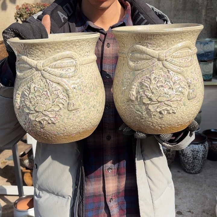 红陶金钱袋袋两个口径18高度20