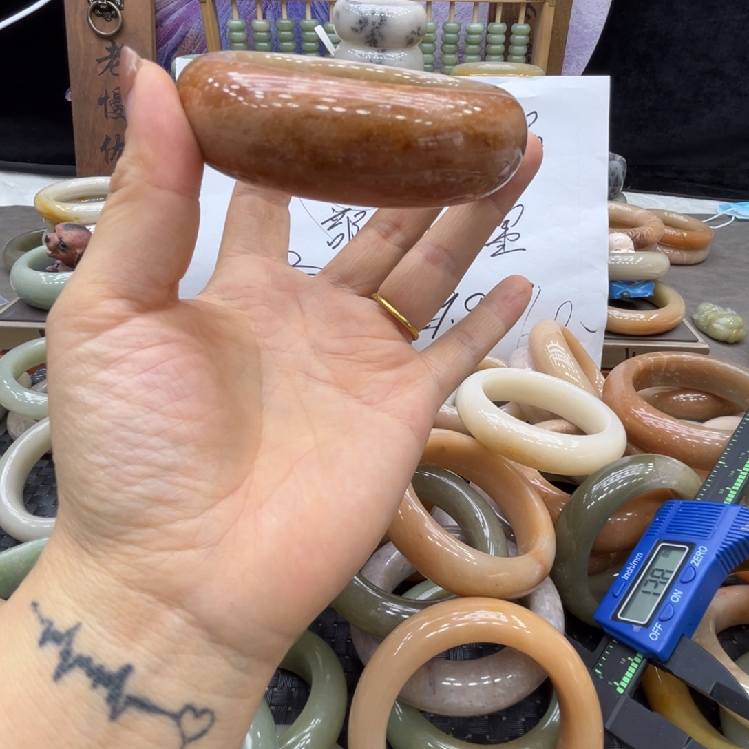 ～***~石英质玉未镶嵌手镯