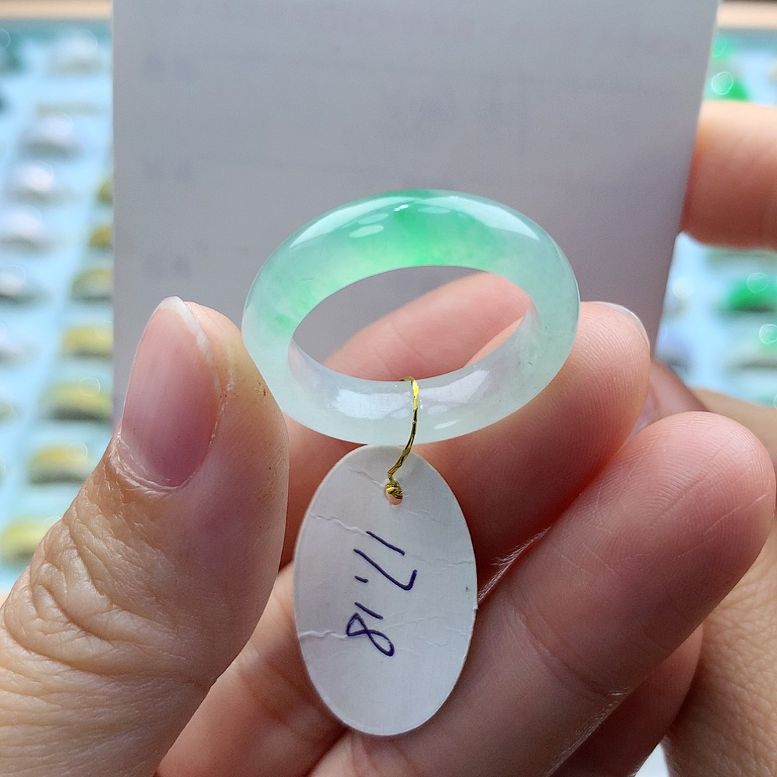 翡翠戒指未镶嵌1718圈