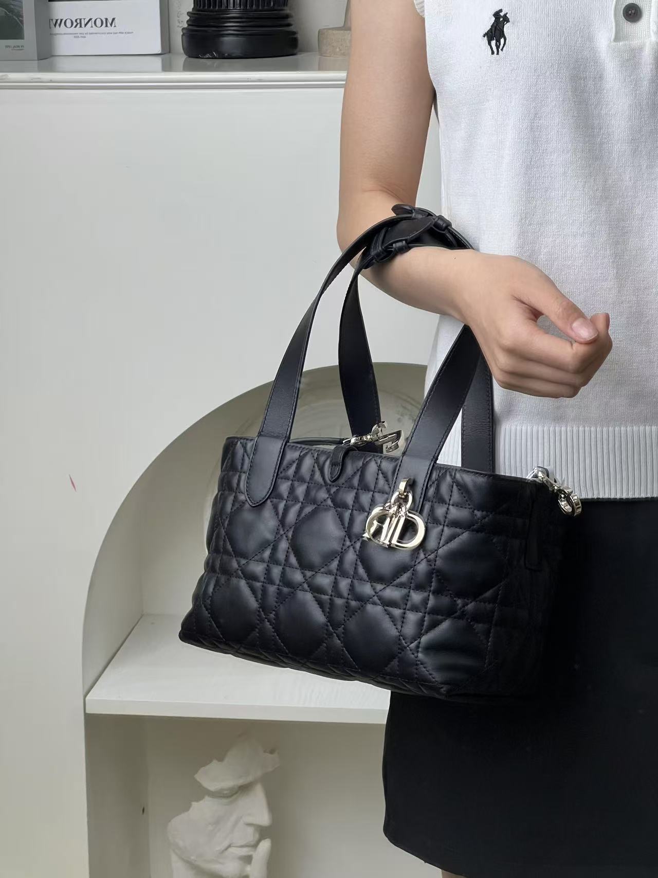 99新 DIOR/迪奥 toujours小号黑金手提包/甄选