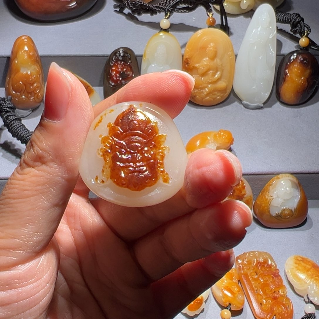 和田玉玉牌未镶嵌占**玩