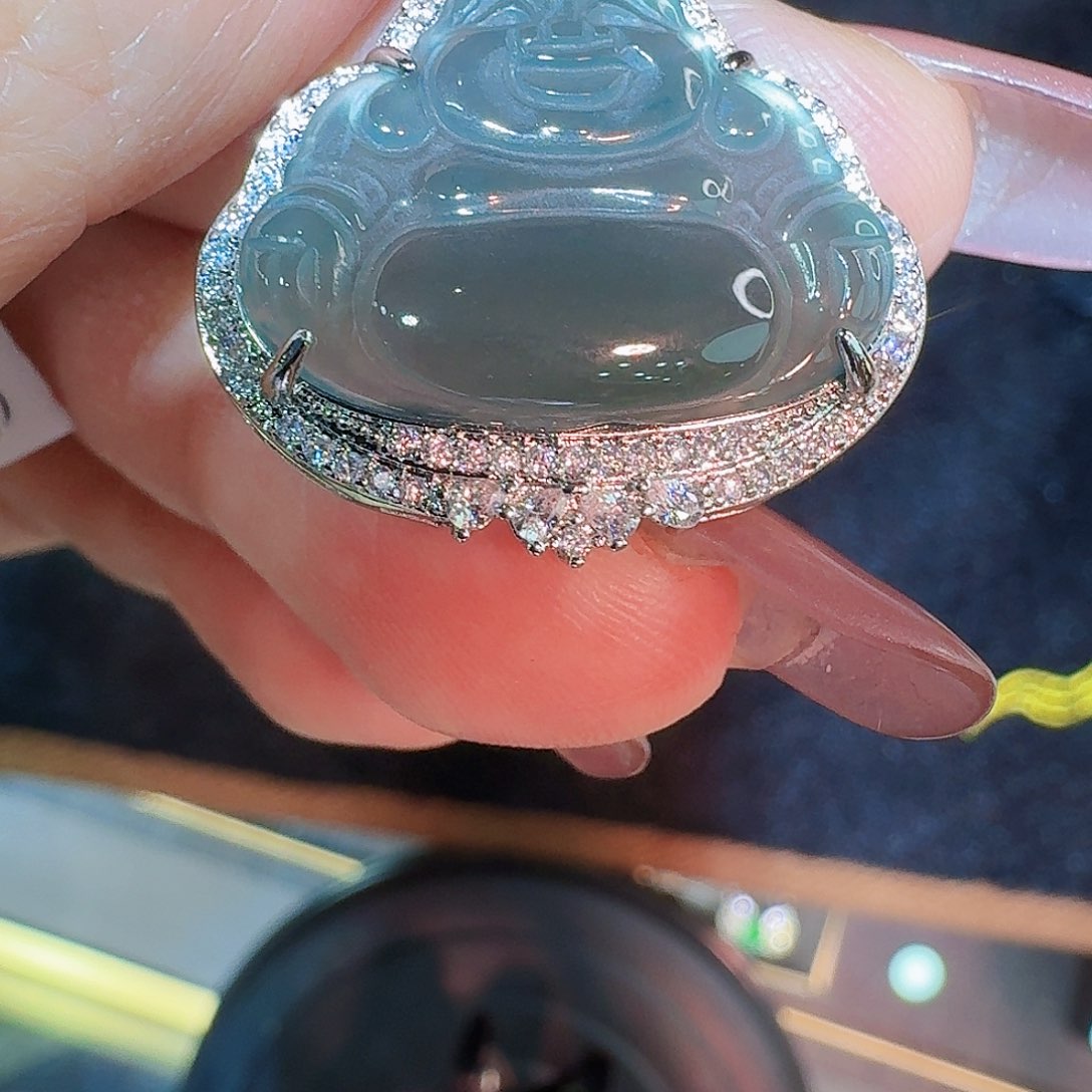 翡翠颈饰未镶嵌天然翡翠A货