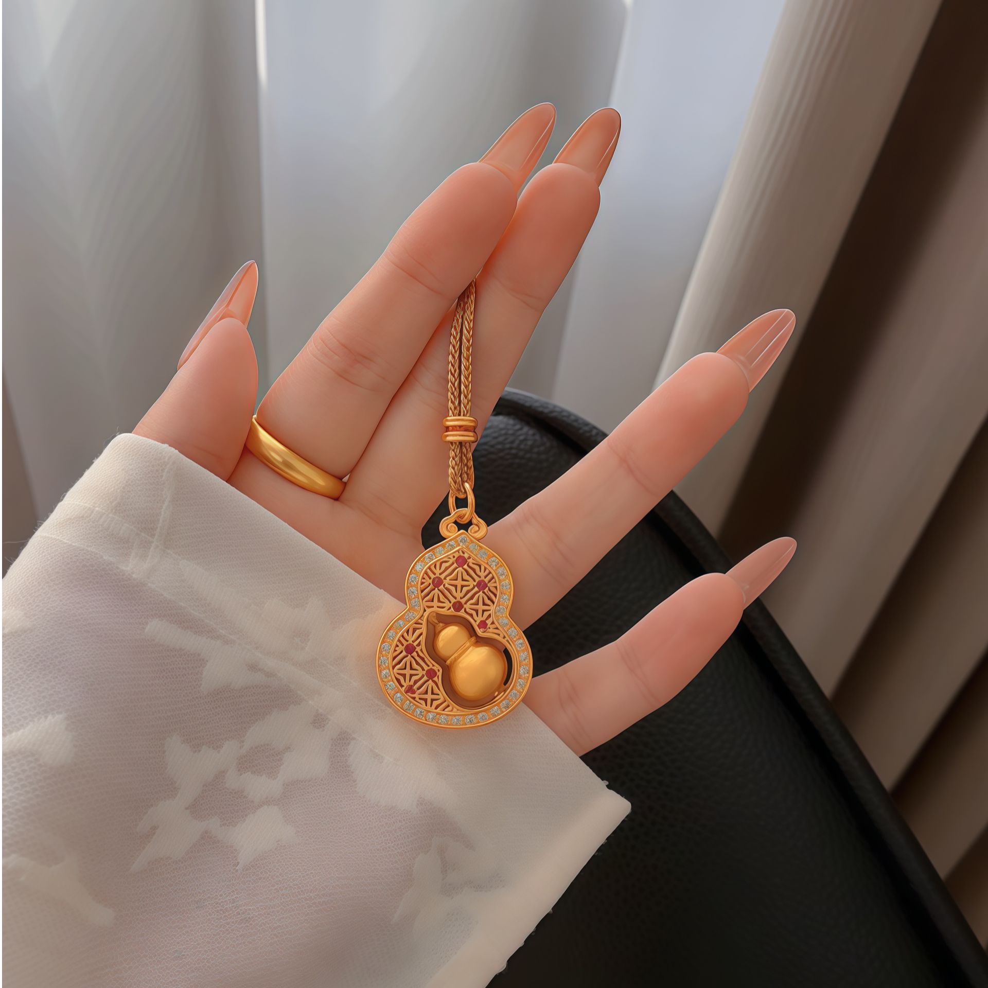 铜合金项链 新中式转运葫芦项链女轻奢小众设计高级感毛衣链配饰