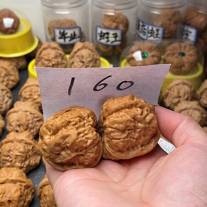 零***冬核桃蛤蟆的眼睛也太漂亮