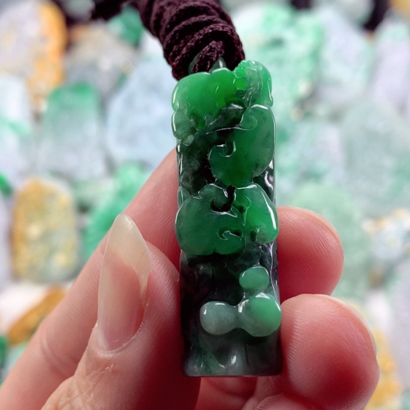 【闪购商品】翡翠吊坠(不含链)未镶嵌